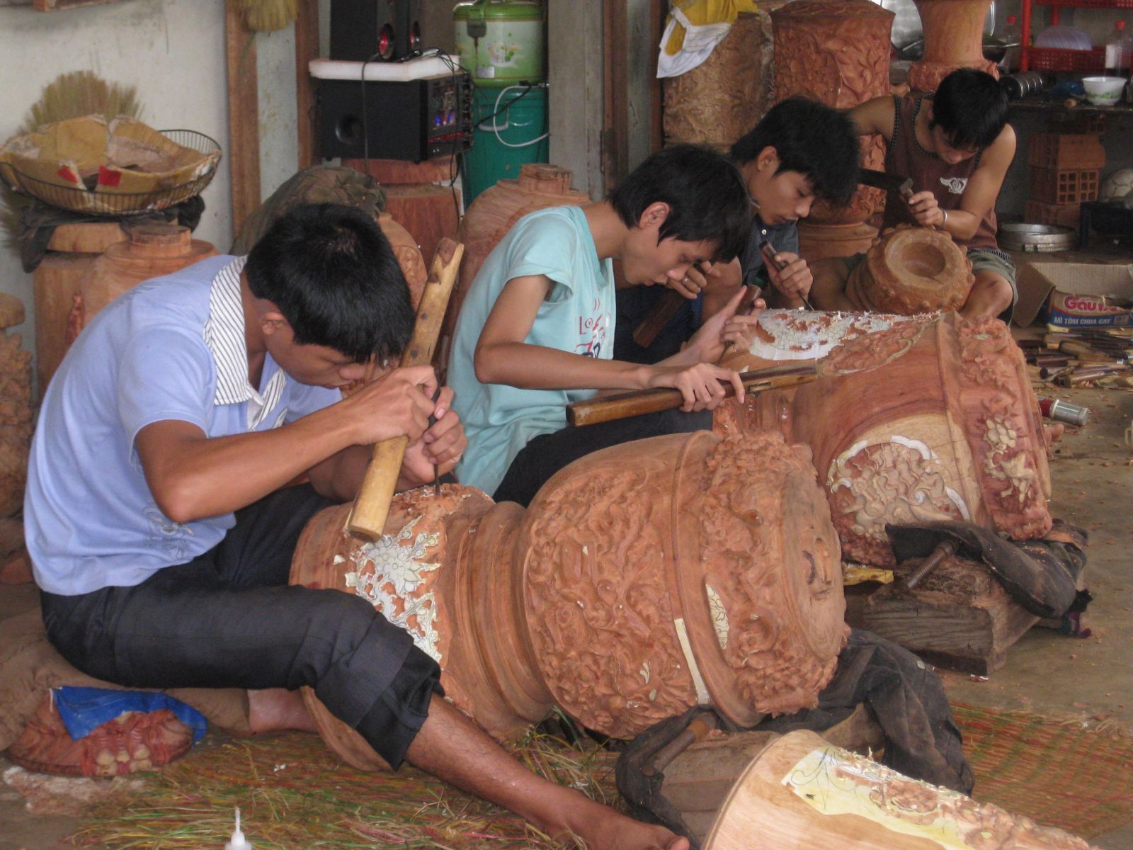 Wood Carving Kim Bong Hoi An - Embrace the vibrant energy of Hoi An’s cultural heritage